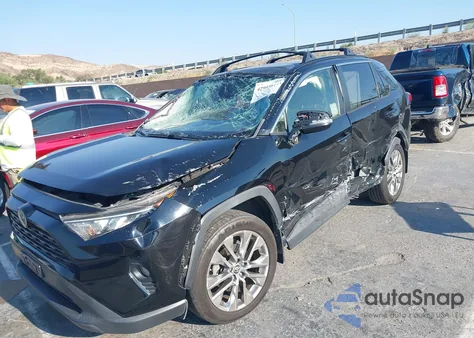 2019 Toyota Rav4 Xle Premium z USA, uszkodzony, nr VIN JTMC1RFV2KJ003576